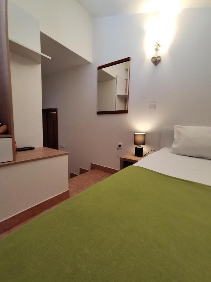 Guest House Jedro Petrovac Eksteriør bilde