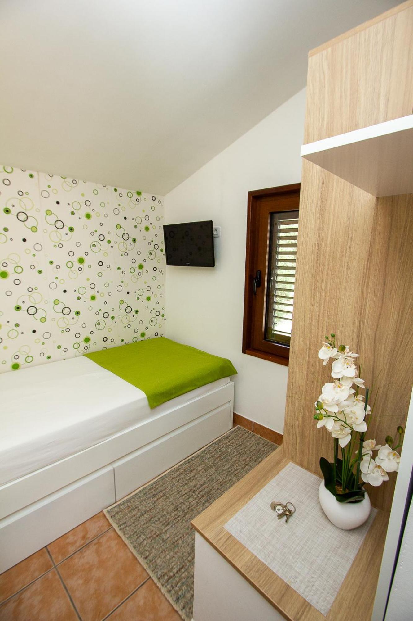 Guest House Jedro Petrovac Eksteriør bilde