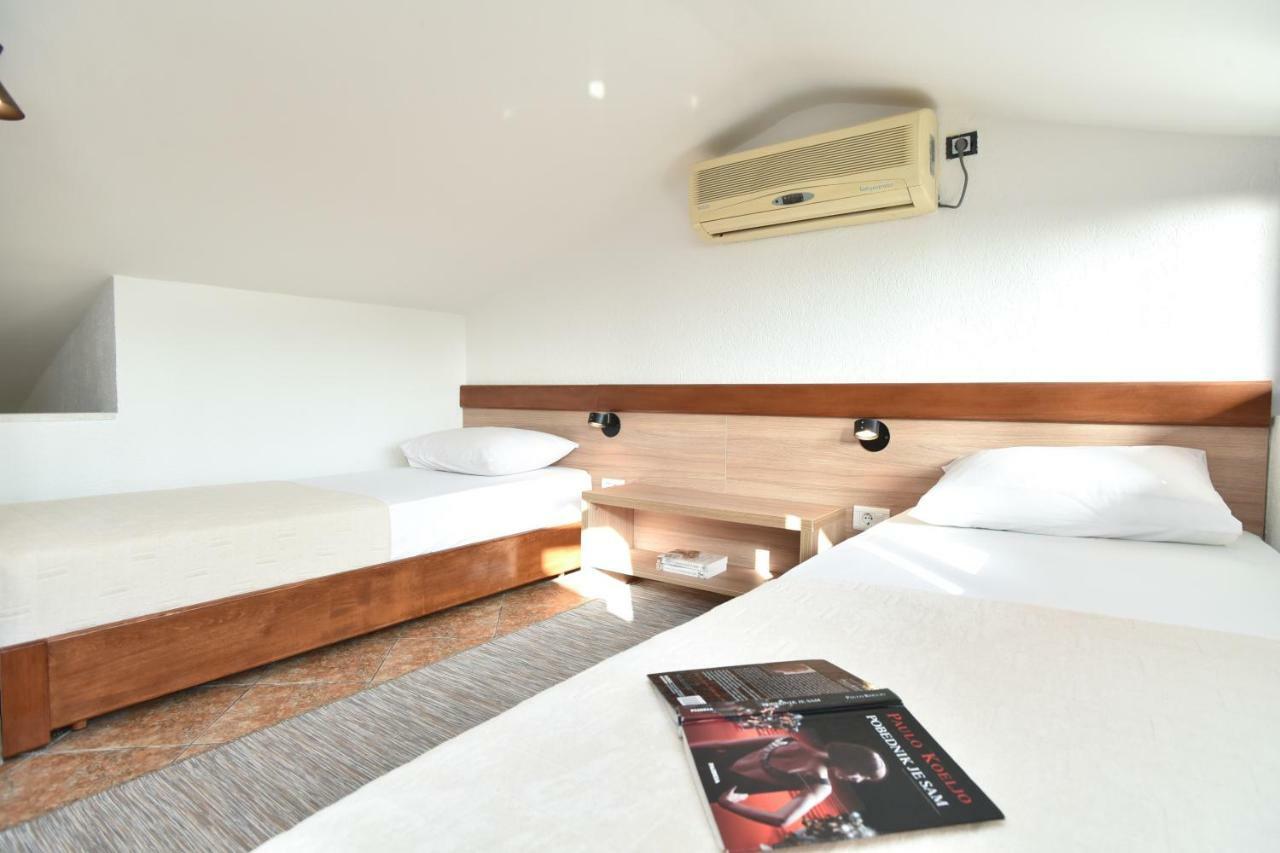 Guest House Jedro Petrovac Eksteriør bilde